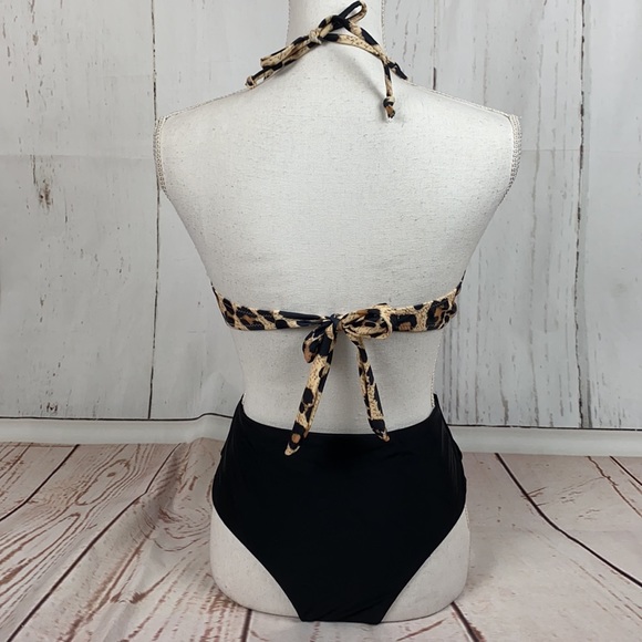 Bikini - Picture 3 of 5